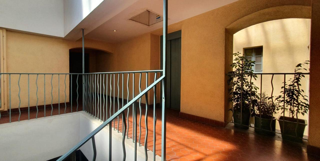 Chambre D'Hotes Sde, Wc Prive Climatise Dans Loft 80M2 Espace Commun Avec Les Habitants Salon Et Cuisine Apartment Тулон Екстериор снимка